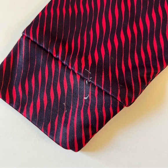 Adidas Large 14/16 Red Black Striped Wavy Logo Sweatshirt Hoodie - Picture 4 of 7